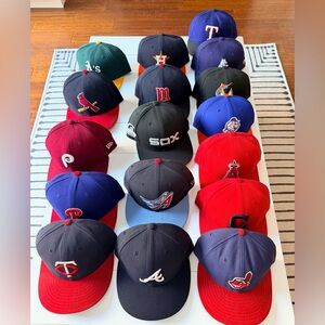 Assorted  17 MLB Team Baseball Caps
NEW ERA 59Fifty caps